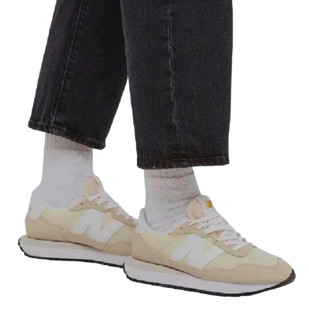 New Balance 237 Beige Retro Comfort Athletic Walking Shoes Women’s 8.5